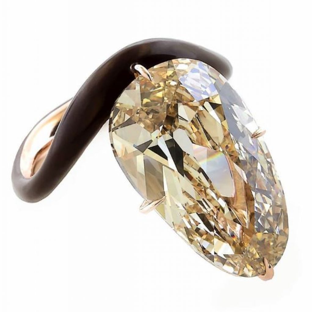 Scarlett Johansson Engagement Ring - 11 Carat Diamond Ring Product Shot