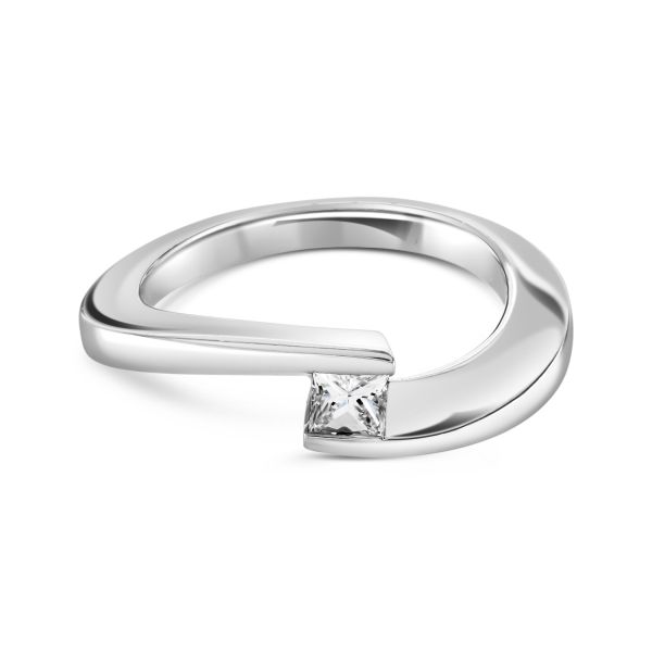 Platinum Single Stone Princess Cut Diamond Overlap Ring-2