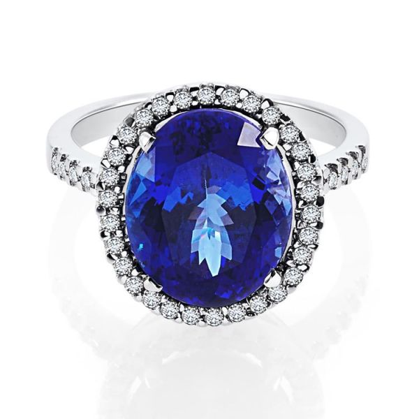 18ct White Gold Oval Tanzanite And Diamond Cluster Ring-3