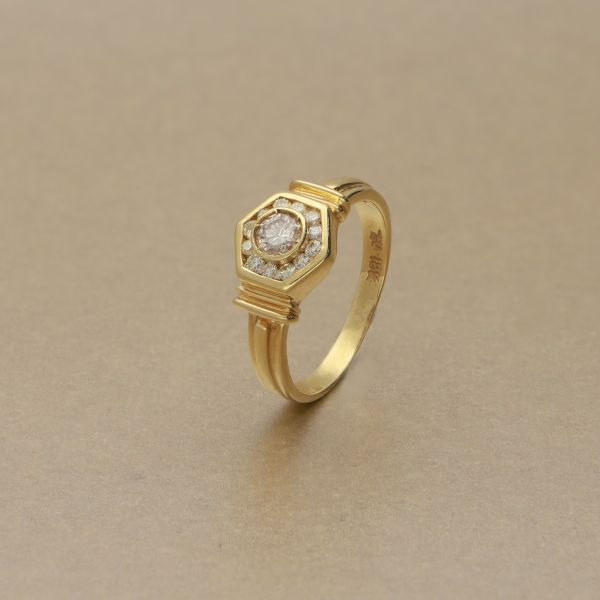 Pre Owned 18ct Yellow Gold Round Brilliant-Cut Diamond Hexagonal Cluster Ring-7001036