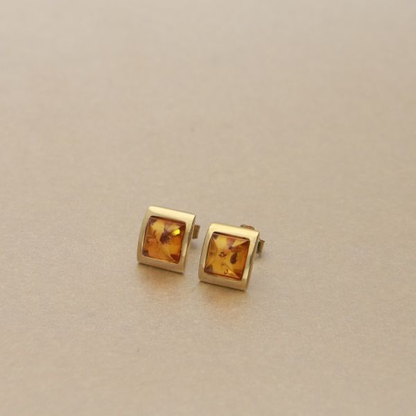 Pre Owned 9ct Yellow Square-Cut Cabochon Amber Stud Earrings-7013024