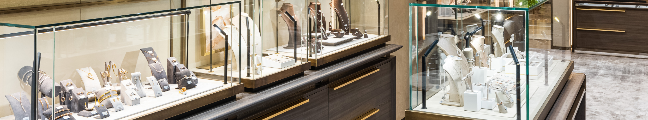 Sell Your Old Gold at Wakefields Jewellers