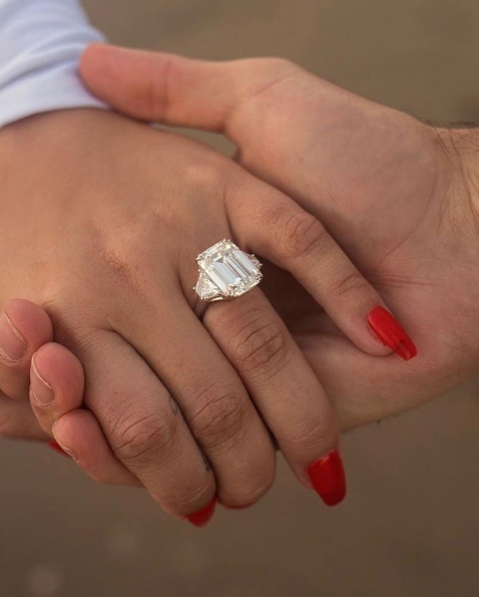 Demi Lovato Engagement Ring Close Up Three Stone Emerald Cut Diamond Ring